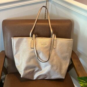 Coach reversible tote purse with attached clutch